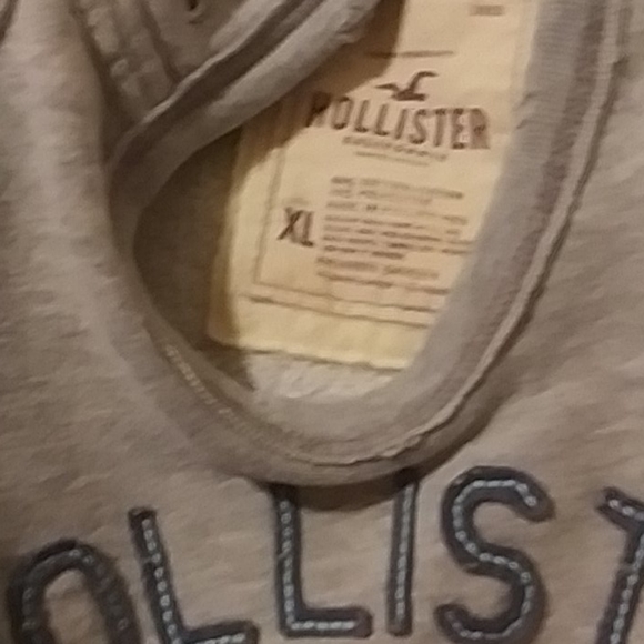 Hollister Hooded Sweatshirt - Picture 3 of 4